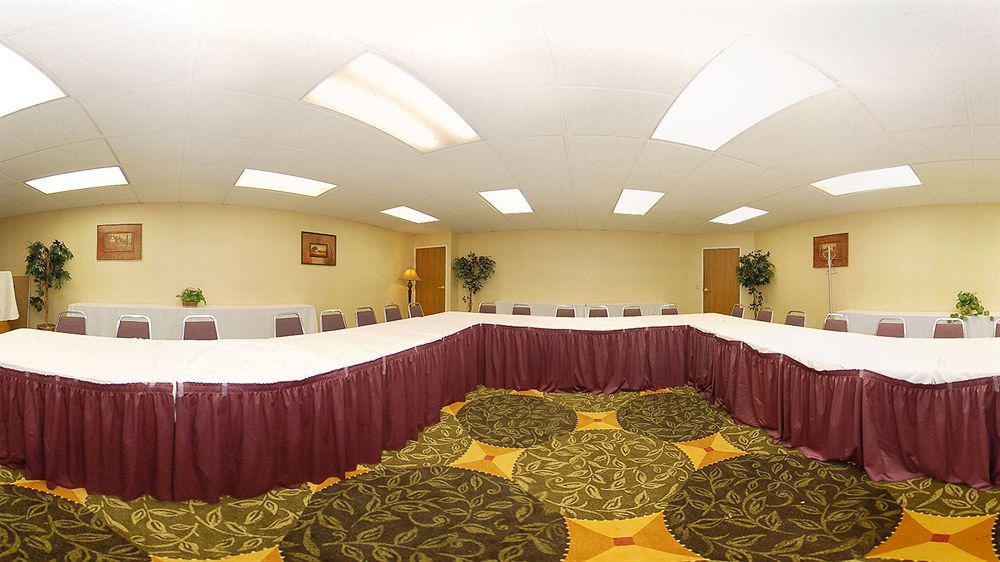 Airport Pittsburgh Airport Hotel